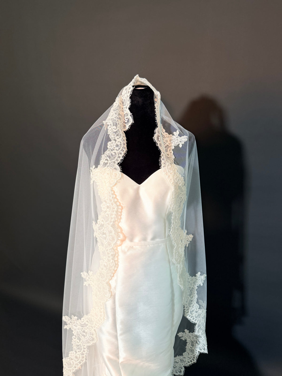 Veil Mantilla DK-2601 — photograph 4 of 5
