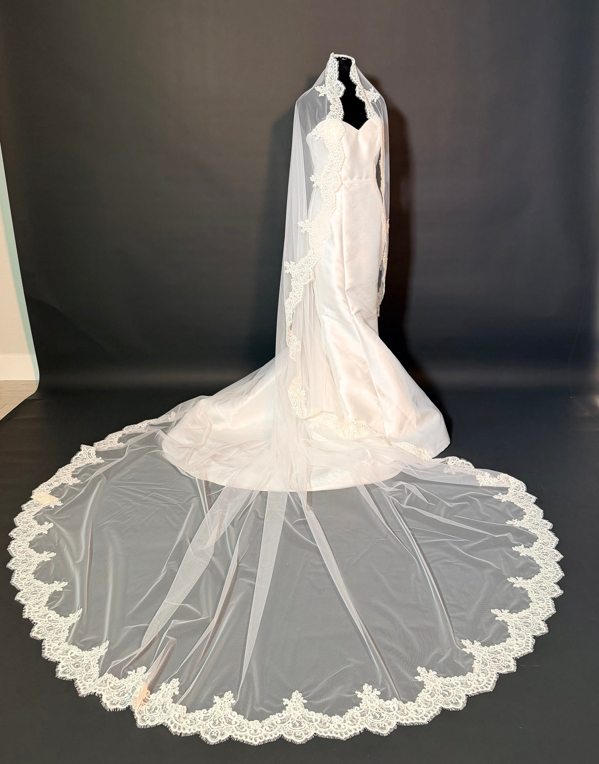 Veil Mantilla DK-2601 — photograph 5 of 5