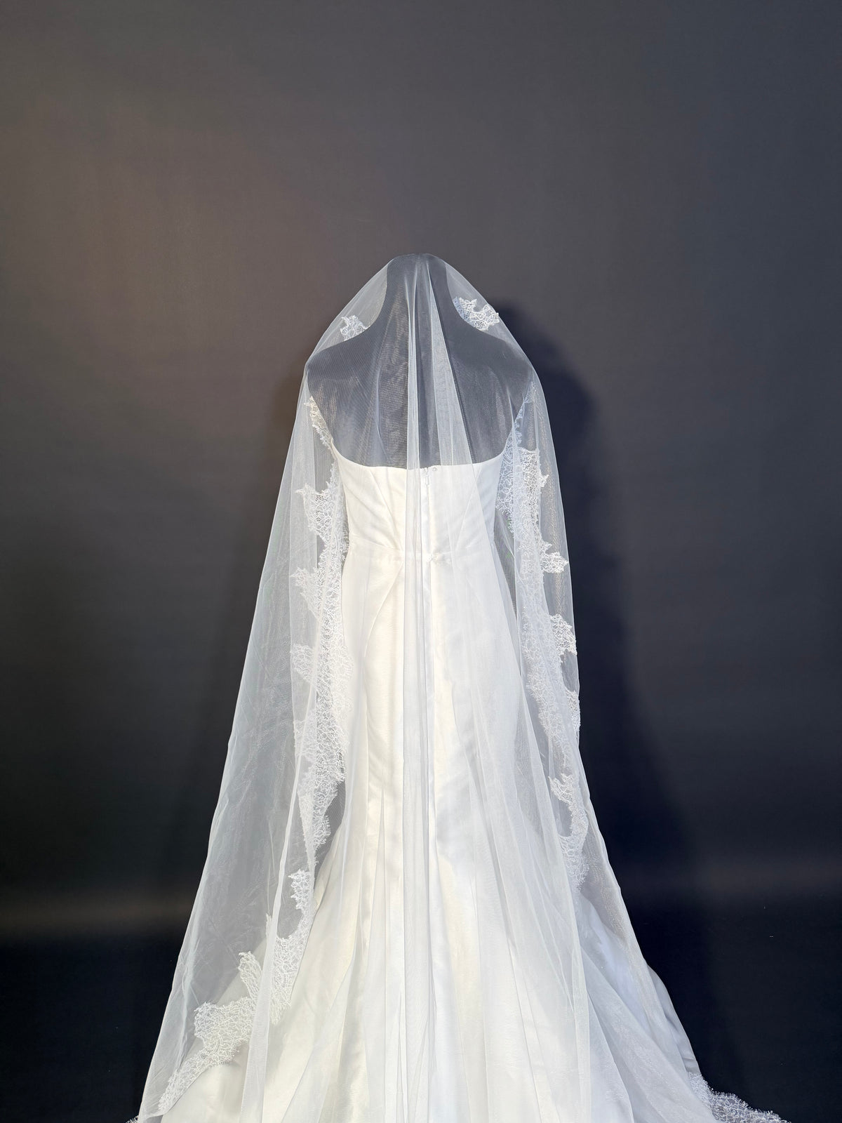 Sparkle Cathedral Mantilla Veil — photograph 3 of 7