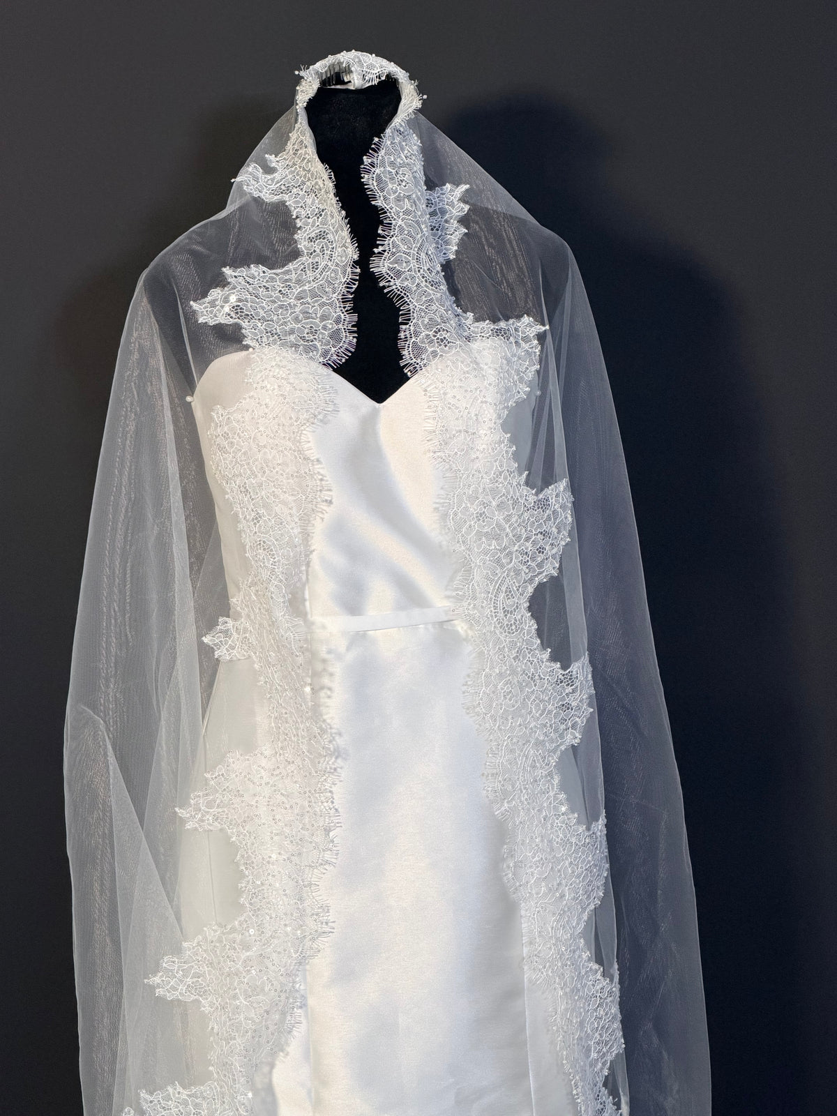 Sparkle Cathedral Mantilla Veil — photograph 6 of 7