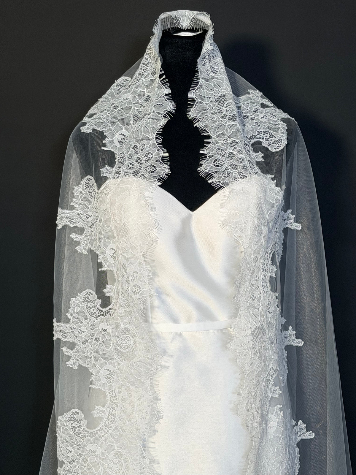 Cathedral Mantilla Veil — photograph 2 of 5