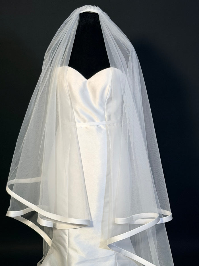 Floor-Length Veil with Satin Ribbon Edge
