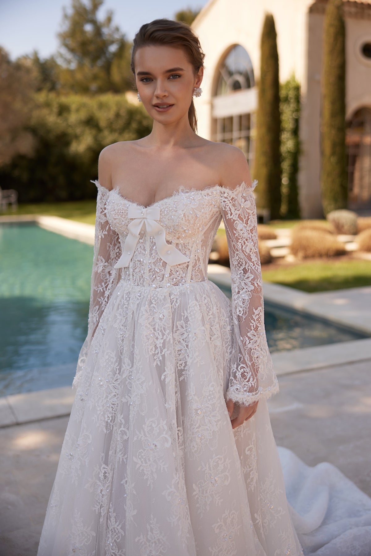 Teya — photograph 2 of 4