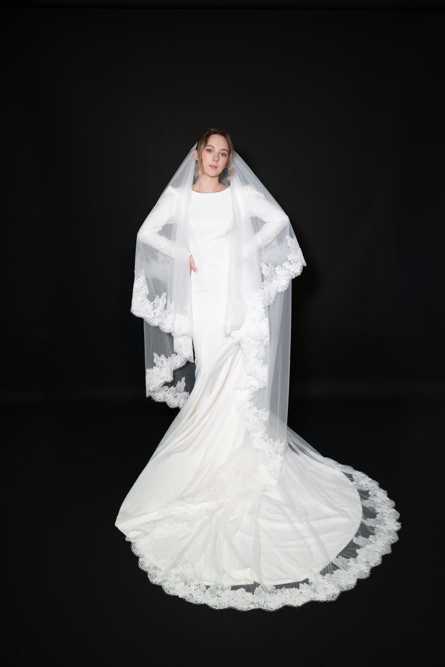 Dianna Cathedral Lace Veil with Blusher