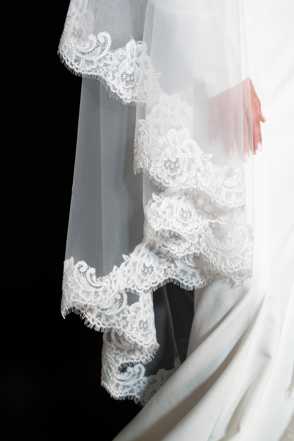 Lace Cathedral Veil with Blusher — photograph 6 of 7